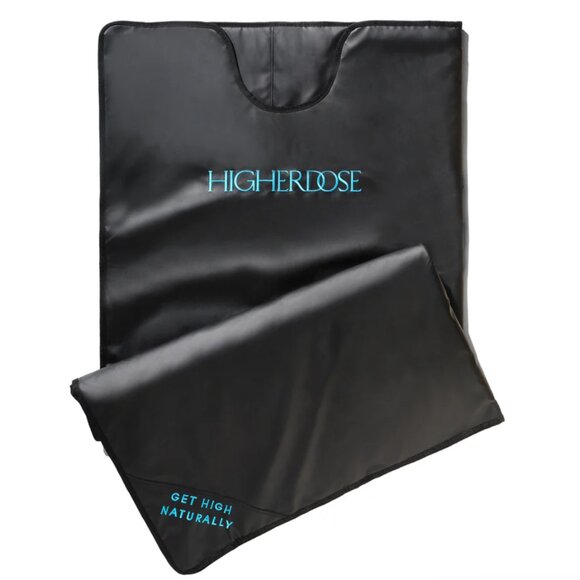 HigherDose Infrared Sauna Blanket V4 - Picture 1 of 3